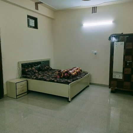 Radha Bhavan Вриндавана Экстерьер фото
