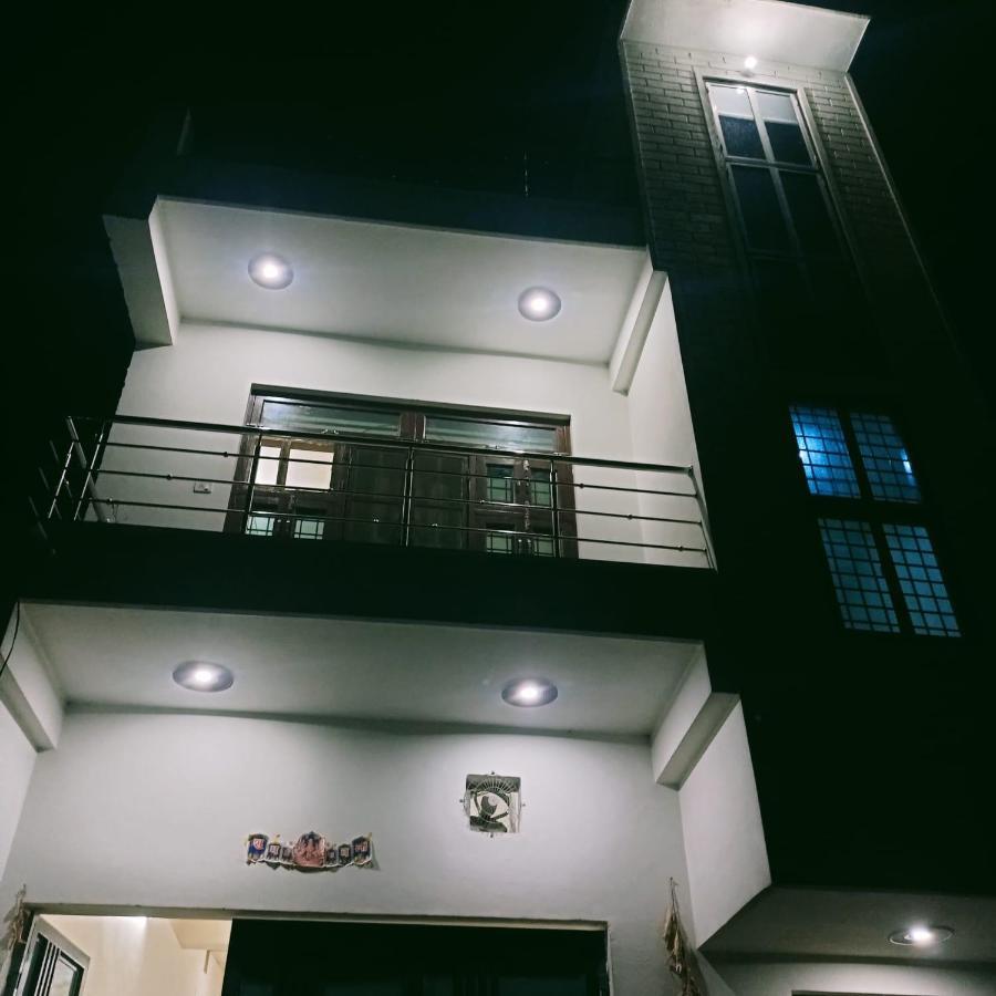 Radha Bhavan Вриндавана Экстерьер фото