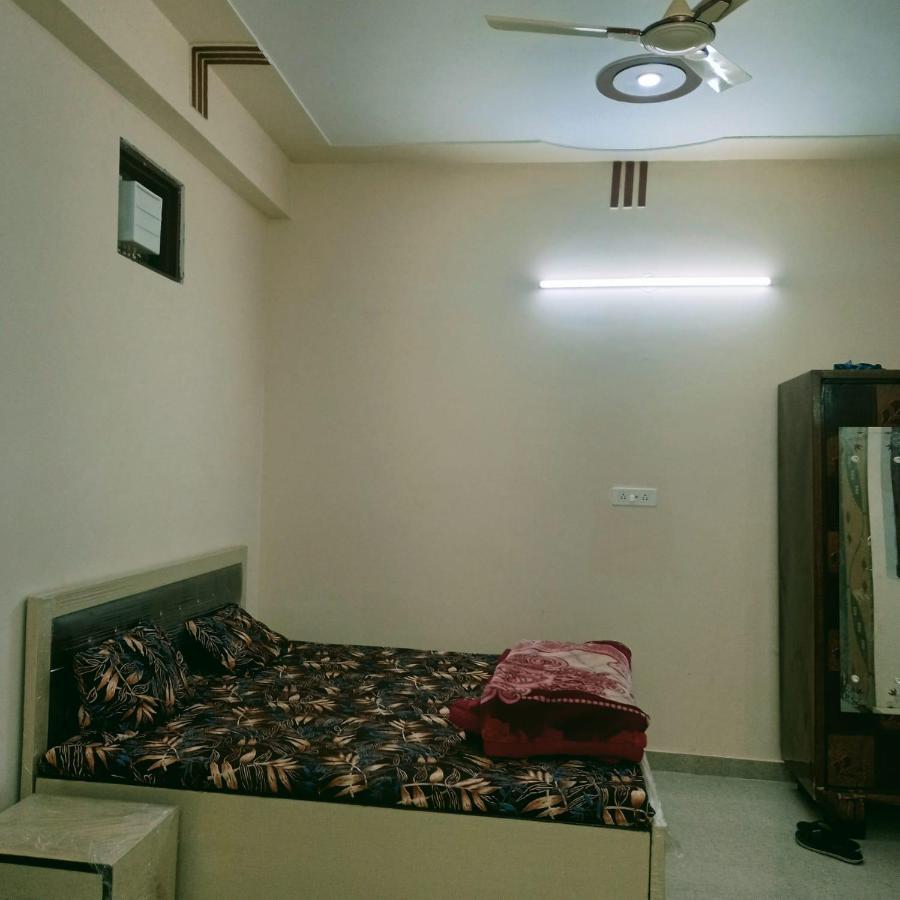 Radha Bhavan Вриндавана Экстерьер фото