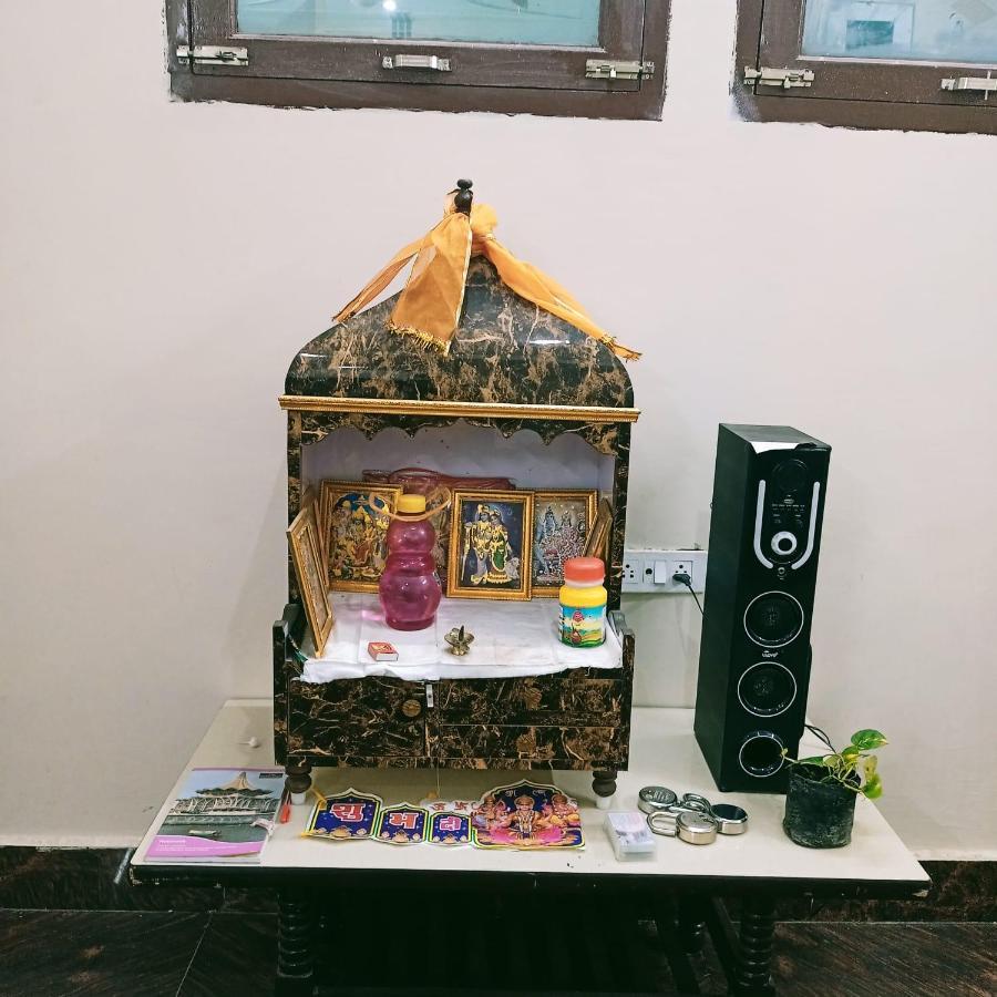 Radha Bhavan Вриндавана Экстерьер фото
